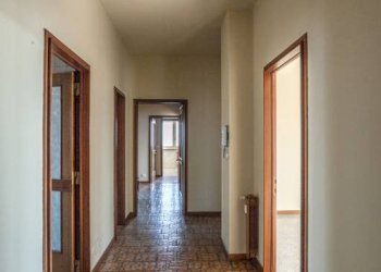 Corridoio - Apartment strada Castiglione Alto, 19, Castiglione Torinese - photo 38