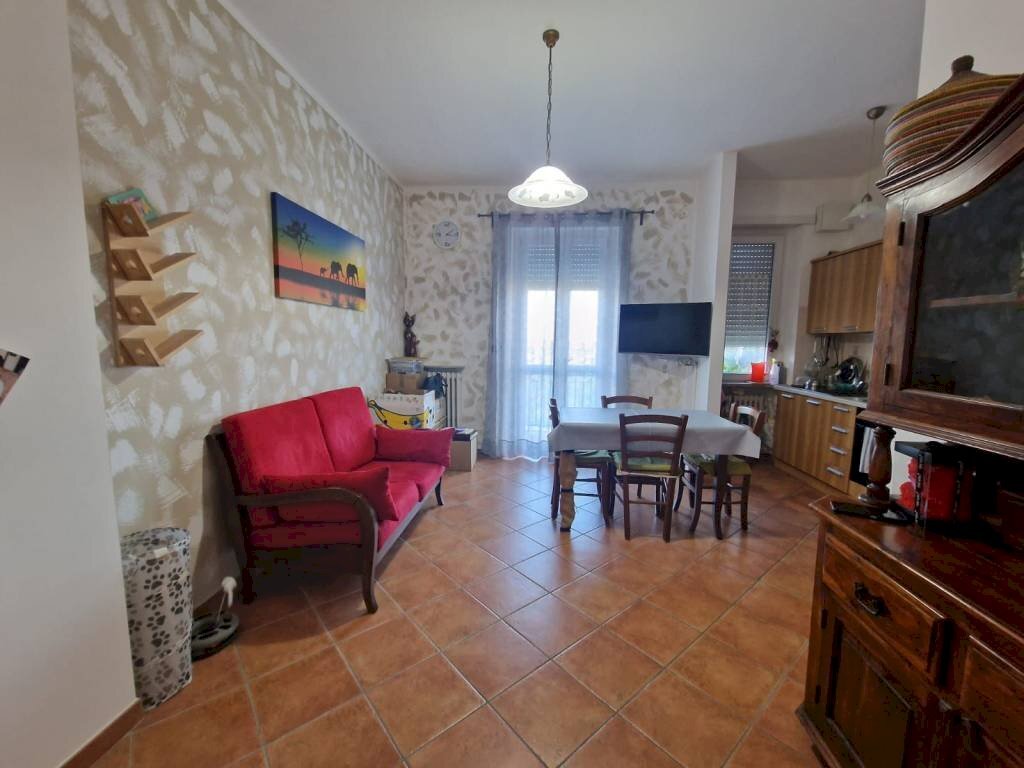 Soggiorno - Bilocale corso Ernesto Bosio, Pinerolo - foto 1