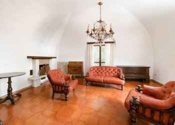 Salone - Casa indipendente piazza Carlo Mauro, 7, Chiusa di Pesio - foto 5