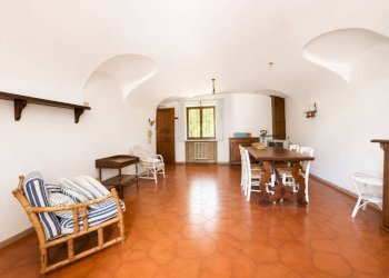 Salone - Casa indipendente piazza Carlo Mauro, 7, Chiusa di Pesio - foto 8