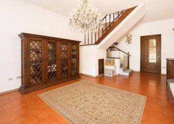 Salone - Casa indipendente piazza Carlo Mauro, 7, Chiusa di Pesio - foto 10