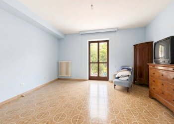 Salone - Casa indipendente piazza Carlo Mauro, 7, Chiusa di Pesio - foto 19