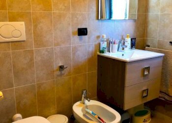 Bagno - Appartamento via San Biagio di Valpolcevera, 20M, Genova (zona Pontedecimo) - foto 23