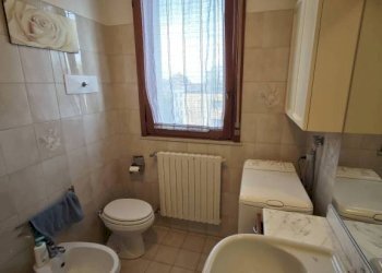 Bagno - Four-room apartment Calderara di Reno - photo 9