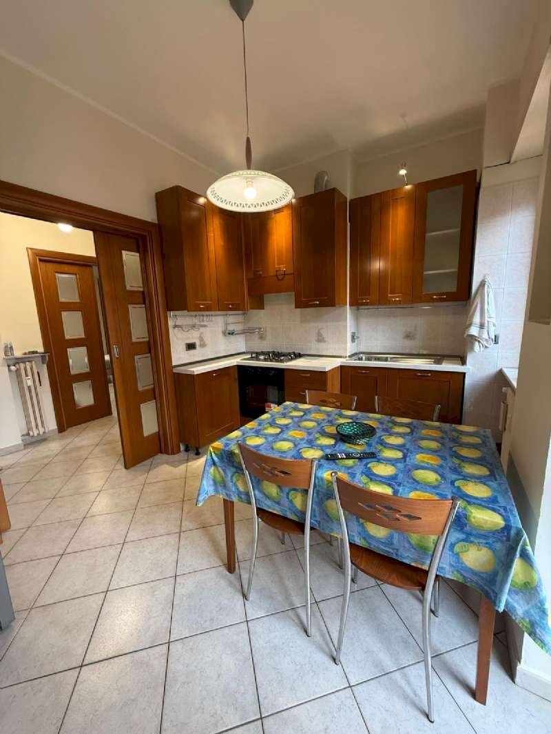 Cucina - Appartamento strada CASTELLO DI MIRAFIORI, 19, Torino (zona Mirafiori Sud) - foto 2