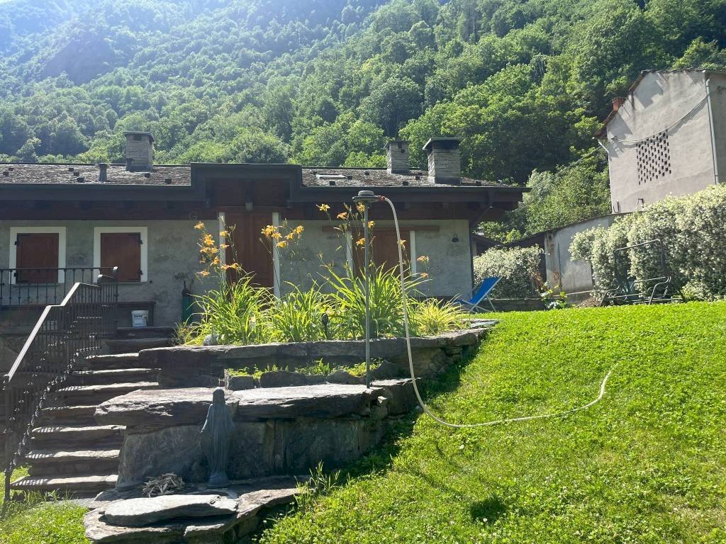 Facciata - Appartamento Frazione Arquino, Sondrio - foto 3