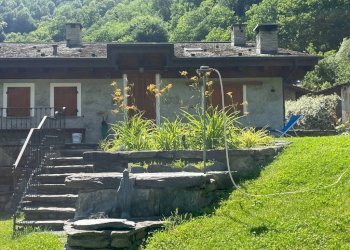 Facciata - Appartamento Frazione Arquino, Sondrio - foto 2
