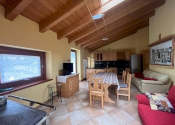 Salone - Appartamento Frazione Arquino, Sondrio - foto 4