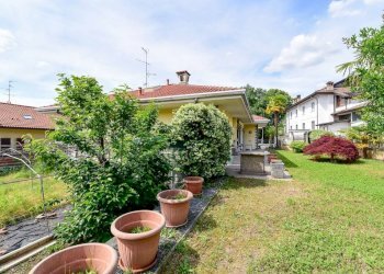 Giardino - Villa via Don Cosma Zonca, 11, Besana in Brianza - foto 4