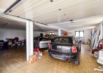 Magazzino - Villa via Don Cosma Zonca, 11, Besana in Brianza - foto 10