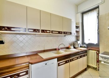 Cucina - Villa via Don Cosma Zonca, 11, Besana in Brianza - foto 18