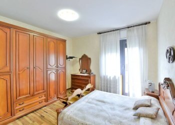Camera da letto - Villa via Don Cosma Zonca, 11, Besana in Brianza - foto 28