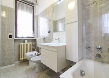Bagno - Villa via Don Cosma Zonca, 11, Besana in Brianza - foto 35