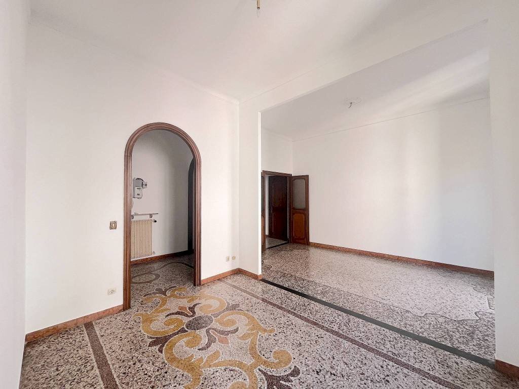 Salone - Appartamento via Lorenzo Pareto, 5, Genova (zona Foce) - foto 2