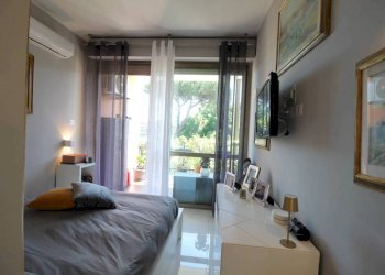 Camera da letto - Two-room apartment via Aurelia, 480, Roma - photo 23