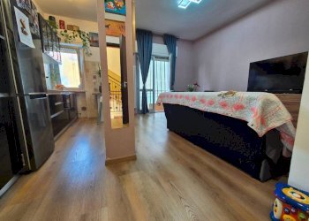 Camera da letto - Appartamento via dei Lerda, 18, frazione Madonna Delle Grazie, Cuneo - foto 9