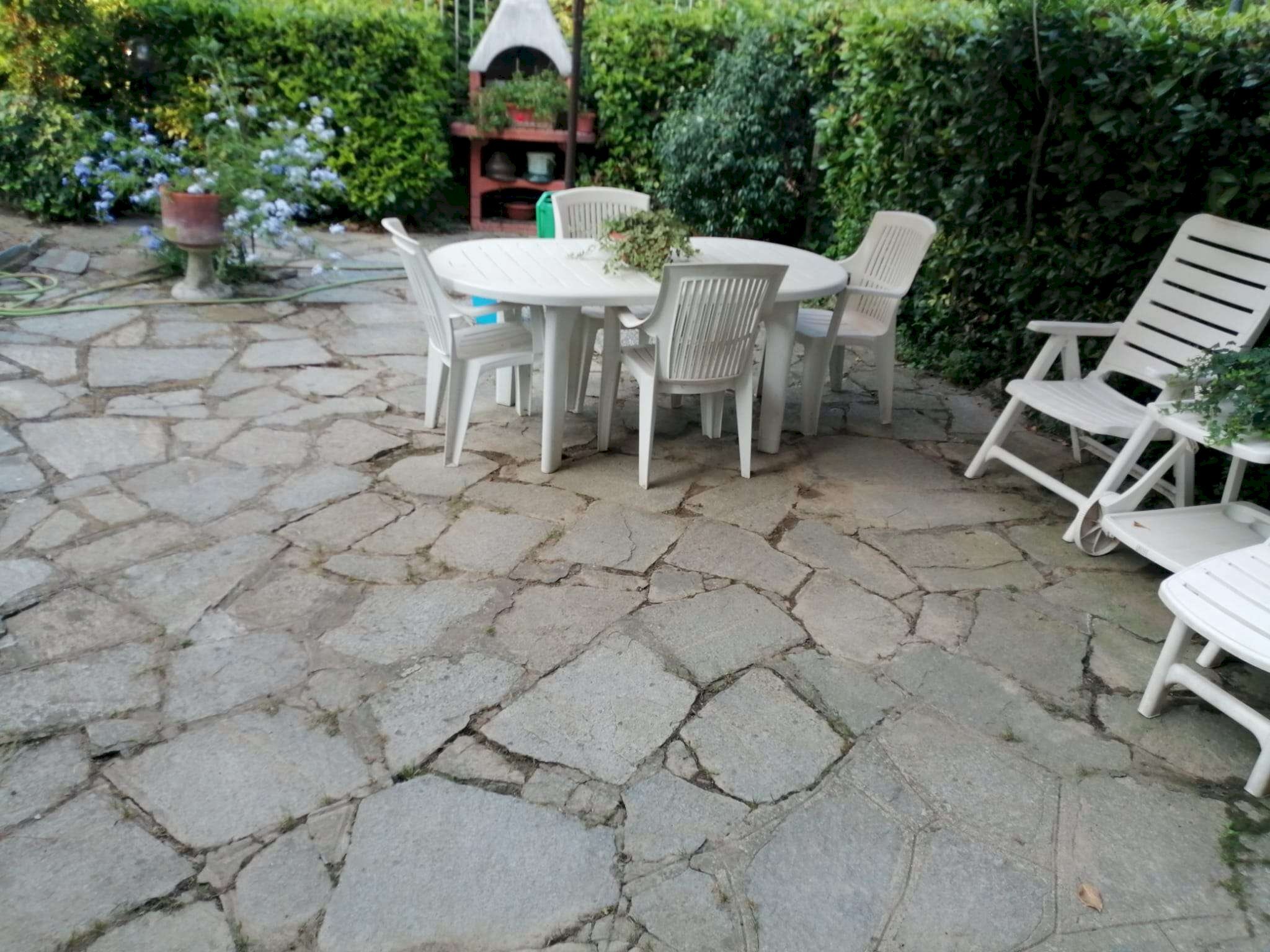 giardino - Appartamento via Traforo, 17, Pino Torinese - foto 1