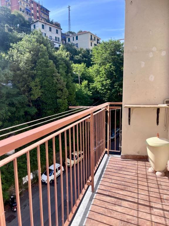 Balcone - Appartamento via Sant'Alberto, 37A, Genova (zona Sestri Ponente) - foto 2
