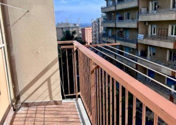 Balcone - Appartamento via Sant'Alberto, 37A, Genova (zona Sestri Ponente) - foto 1