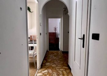 Corridoio - Appartamento via Sant'Alberto, 37A, Genova (zona Sestri Ponente) - foto 9