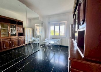 Camera da letto - Appartamento via Sant'Alberto, 37A, Genova (zona Sestri Ponente) - foto 14