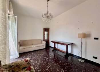 Sala da pranzo - Appartamento via Sant'Alberto, 37A, Genova (zona Sestri Ponente) - foto 19