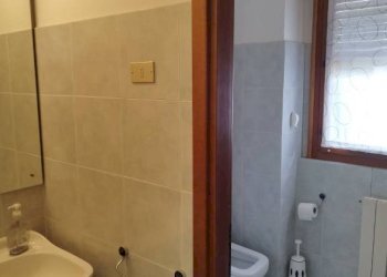 Bagno - Ufficio via Giulio Giordani, 7, Varese (zona Masnago) - foto 18