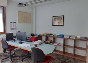 Ufficio - Ufficio via Giulio Giordani, 7, Varese (zona Masnago) - foto 34