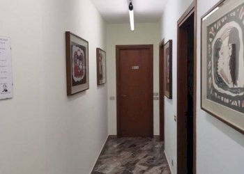 Corridoio - Ufficio via Giulio Giordani, 7, Varese (zona Masnago) - foto 39