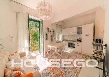 Salone - Two-room apartment via Giovanni Daneo, 115C, Genova (neighborhood Marassi) - photo 2