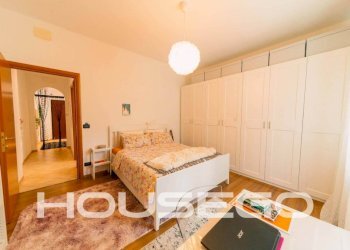 Camera da letto - Appartamento via Giovanni Daneo, 115C, Genova (zona Marassi) - foto 13