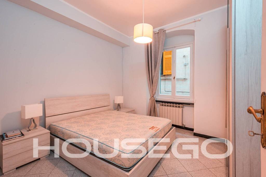Camera da letto - Trilocale piazza Antonio Pittaluga, Genova (zona Nervi) - foto 2