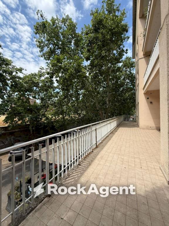 Terrazzo - Appartamento viale Adua, 42, Sassari - foto 1