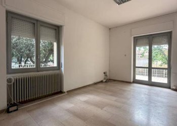 Cucina - Appartamento viale Adua, 42, Sassari - foto 5