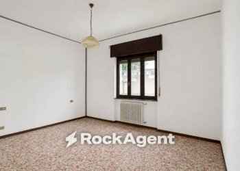 Camera da letto - Three-room apartment via Quarenghi, 30, Grassobbio - photo 17