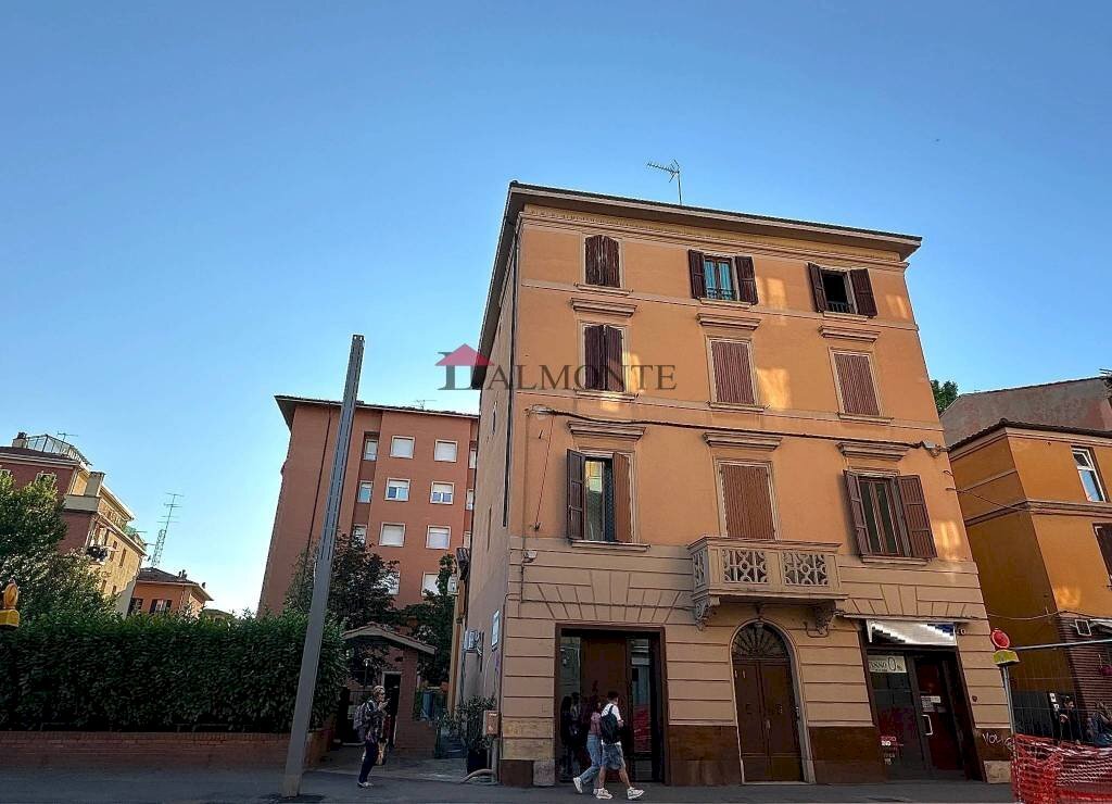 Facciata - Appartamento via di Corticella, 58, Bologna (zona Bolognina) - foto 1