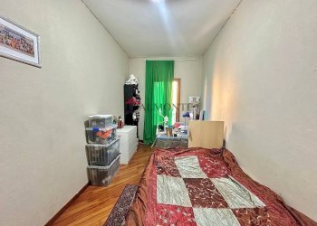 Camera da letto - Appartamento via di Corticella, 58, Bologna (zona Bolognina) - foto 5