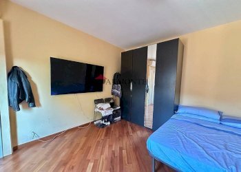 Camera da letto - Appartamento via di Corticella, 58, Bologna (zona Bolognina) - foto 9