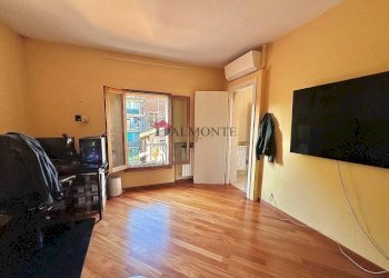 Salone - Appartamento via di Corticella, 58, Bologna (zona Bolognina) - foto 10