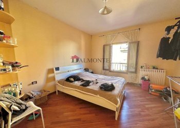 Camera da letto - Appartamento via di Corticella, 58, Bologna (zona Bolognina) - foto 11