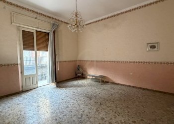 Prima camera 2 - Apartment Via Fiume 20, Paternò - photo 22