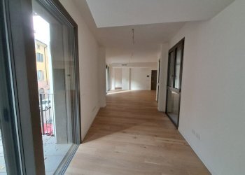 20241028_134240.jpg - Trilocale Borgo delle Grazie 3, Parma (zona Oltretorrente) - foto 11