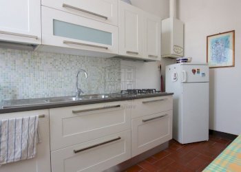 vendesi villa con terrazza giardino e garage doppi - Villa Via Borgo Giannotti 120, Lucca - foto 25