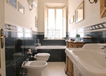 vendesi villa con terrazza giardino e garage doppi - Villa Via Borgo Giannotti 120, Lucca - foto 26