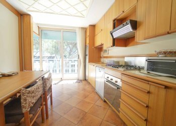 Cucina abitabile - Appartamento Viale Dante 7, Riccione - foto 7