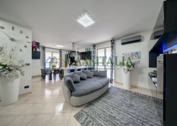 Zona giorno - Casa indipendente Via Fratelli Cervi 19, Nichelino - foto 8