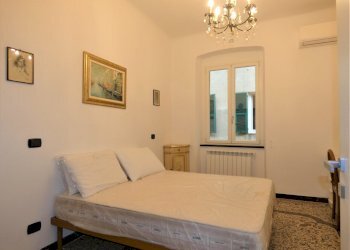 camera da letto - Apartment Vico Chiuso Caffa, Genova (neighborhood Foce) - photo 4