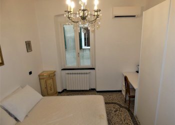 camera da letto - Apartment Vico Chiuso Caffa, Genova (neighborhood Foce) - photo 5
