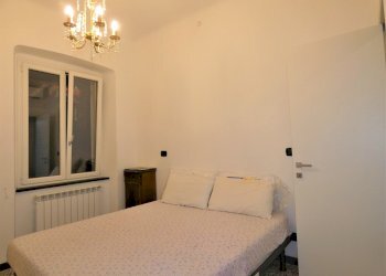 camera da letto - Apartment Vico Chiuso Caffa, Genova (neighborhood Foce) - photo 6