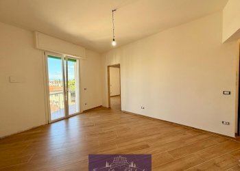 WhatsApp Image 2026-06-08 at 18.05.47 (1) - Three-room apartment Via Attavante, Firenze - photo 6
